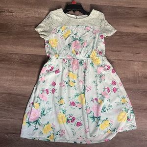 Girls dress